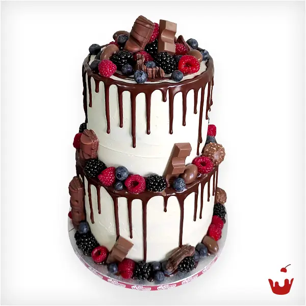 Motivtorte – Drip Cake mit Früchten und Schokolade verziert